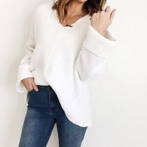 Free People Women's Ribbed Cuffed White La Brea Oversized V-Neck Sweater Size XS